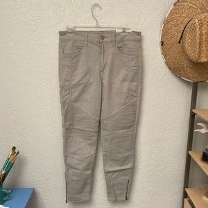 American Eagle High Rise Jeggings. Size 12